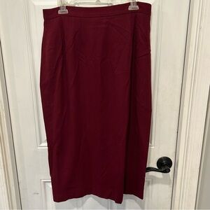 Lily & Taylor New York Paris Vintage  100% Wool Mid-length Skirt Size 16, purple